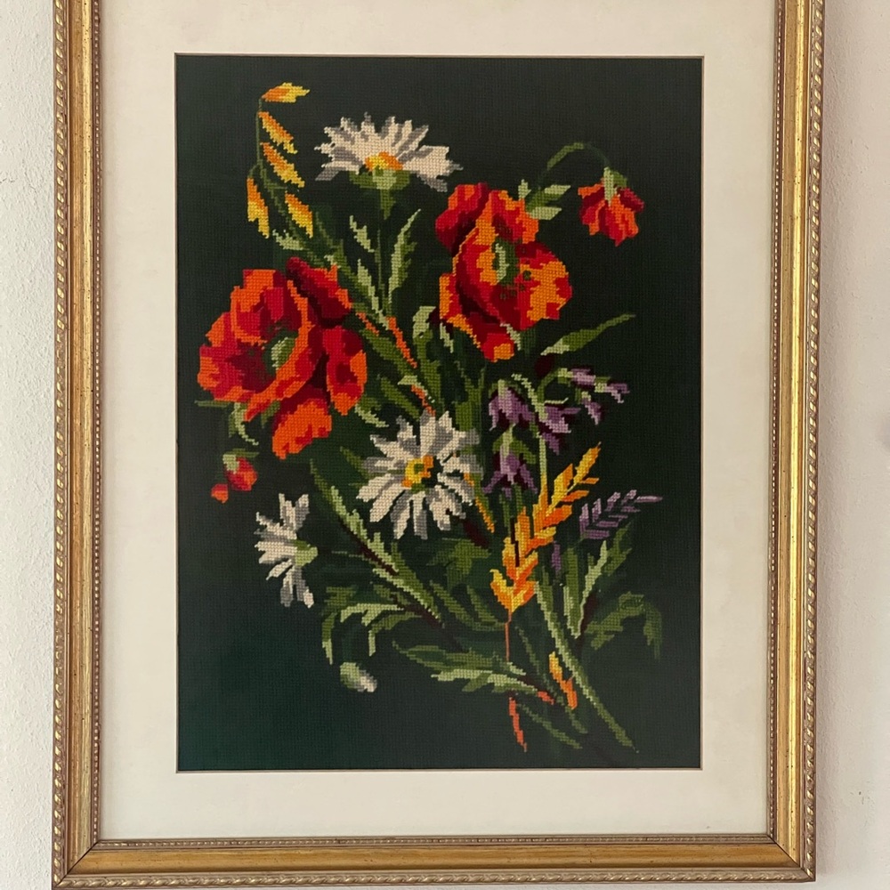 French Floral Needlepoint Vintage Margot de Paris Hand Stitched Tapestry #557 - Picture 7 of 16